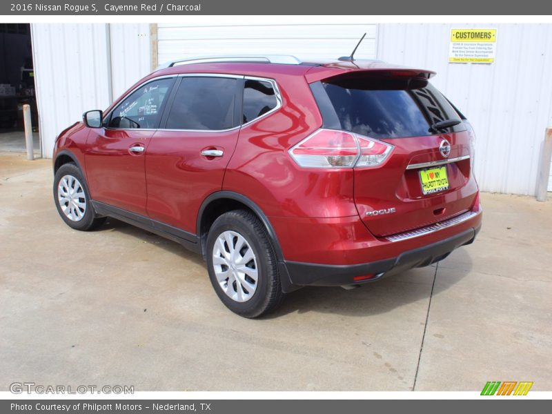 Cayenne Red / Charcoal 2016 Nissan Rogue S