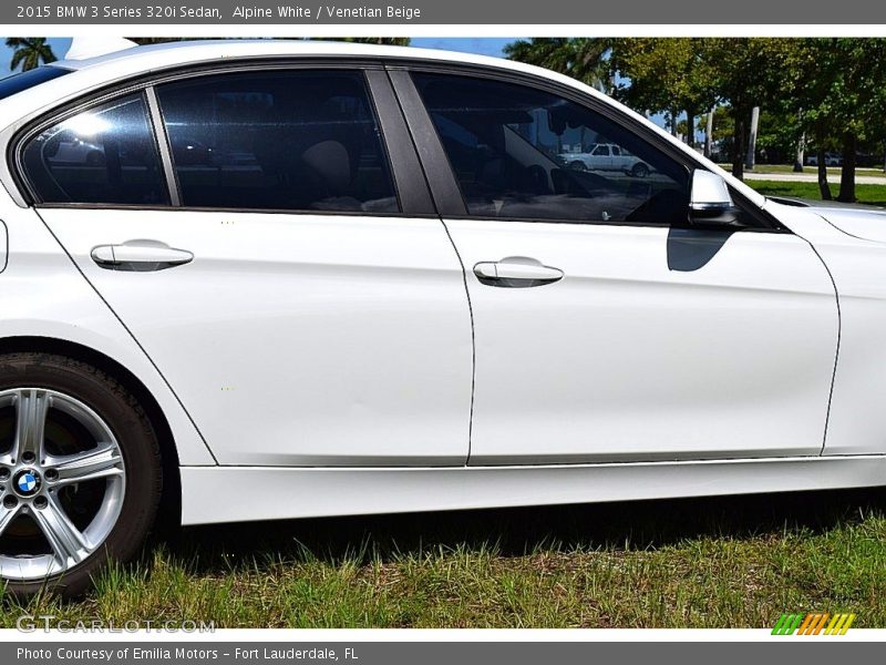 Alpine White / Venetian Beige 2015 BMW 3 Series 320i Sedan