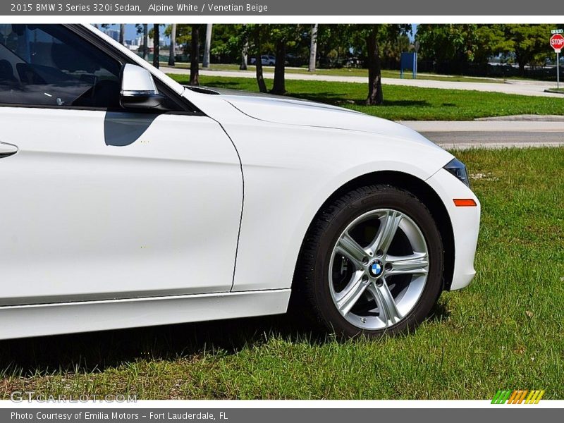 Alpine White / Venetian Beige 2015 BMW 3 Series 320i Sedan