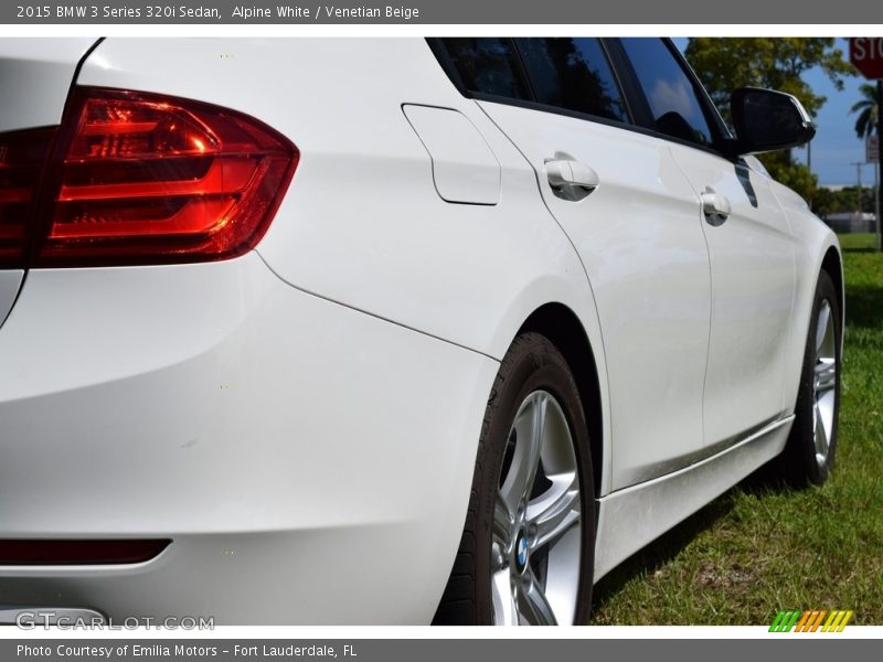 Alpine White / Venetian Beige 2015 BMW 3 Series 320i Sedan