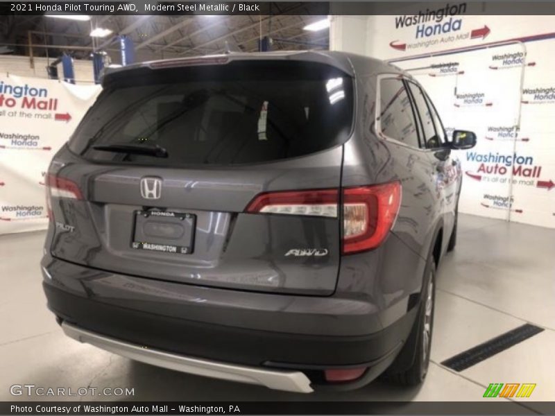 Modern Steel Metallic / Black 2021 Honda Pilot Touring AWD