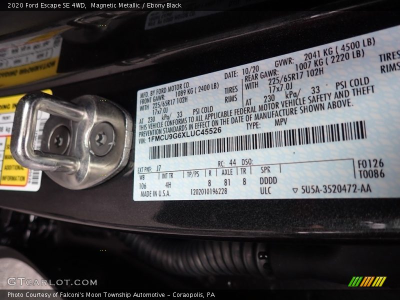 Magnetic Metallic / Ebony Black 2020 Ford Escape SE 4WD