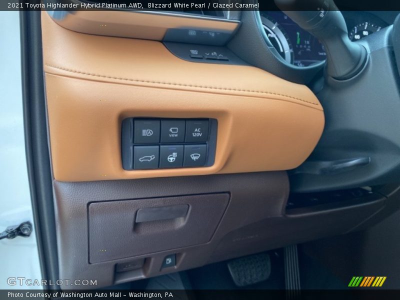 Controls of 2021 Highlander Hybrid Platinum AWD