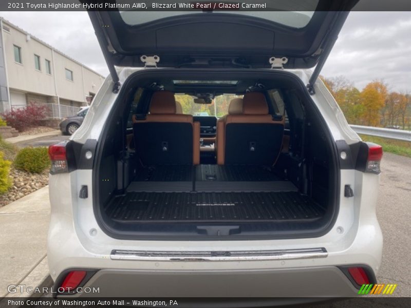 Blizzard White Pearl / Glazed Caramel 2021 Toyota Highlander Hybrid Platinum AWD