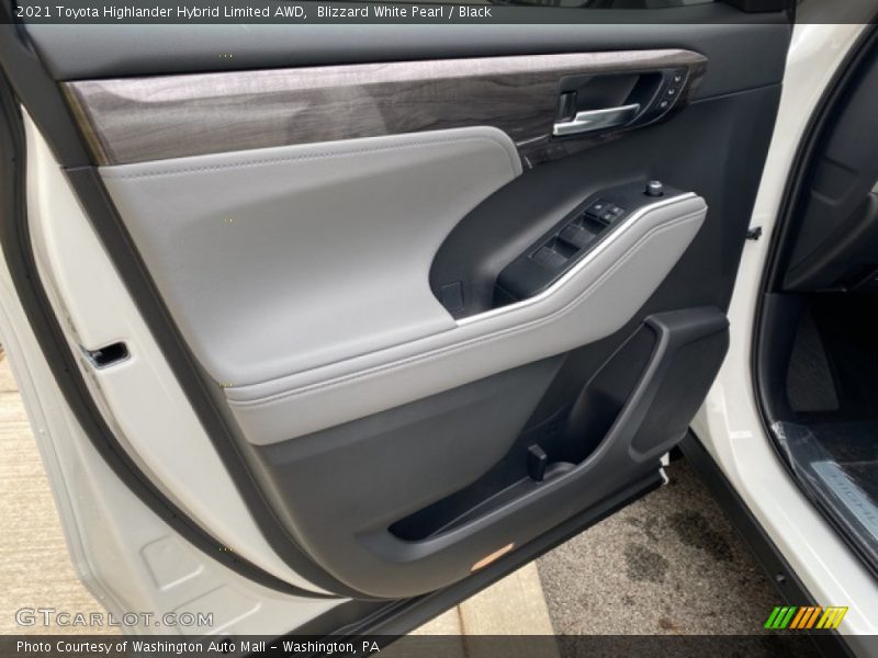 Blizzard White Pearl / Black 2021 Toyota Highlander Hybrid Limited AWD