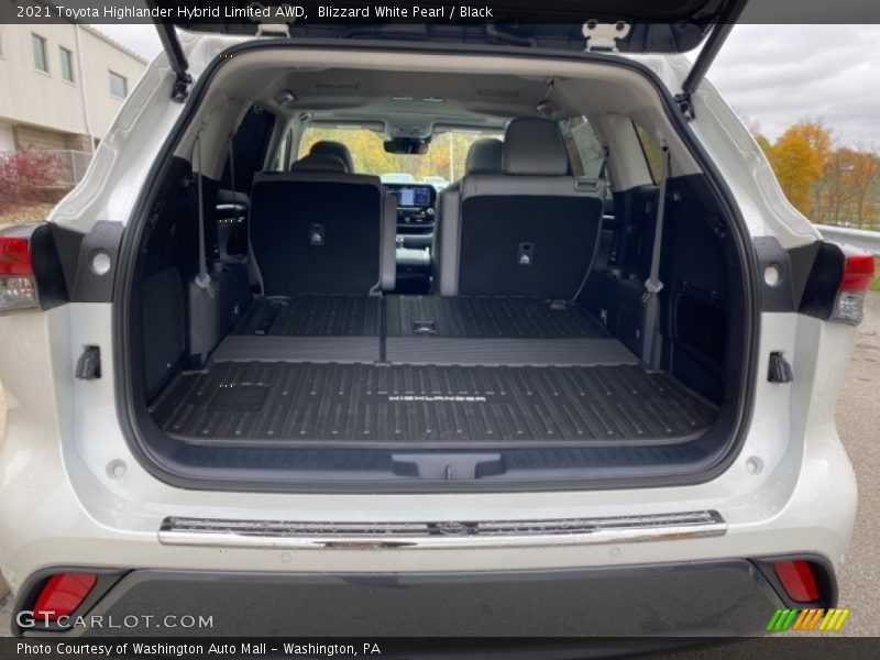 Blizzard White Pearl / Black 2021 Toyota Highlander Hybrid Limited AWD
