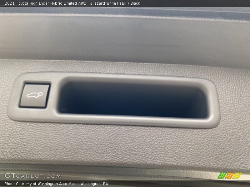 Blizzard White Pearl / Black 2021 Toyota Highlander Hybrid Limited AWD