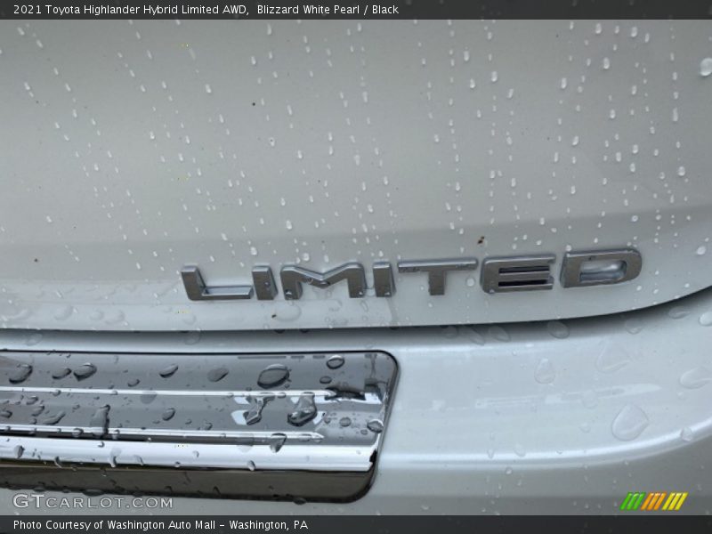 Blizzard White Pearl / Black 2021 Toyota Highlander Hybrid Limited AWD