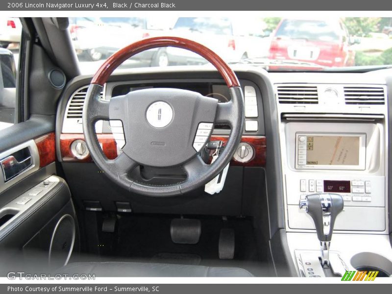 Black / Charcoal Black 2006 Lincoln Navigator Luxury 4x4