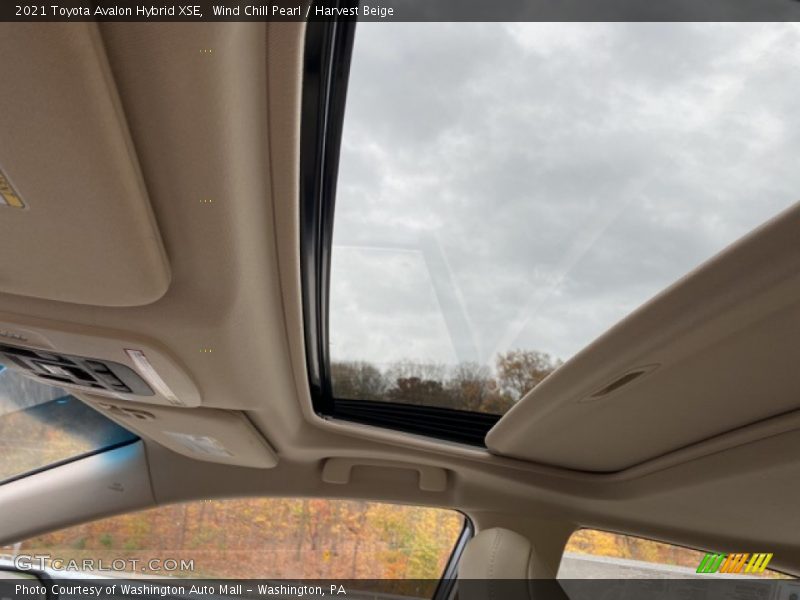 Wind Chill Pearl / Harvest Beige 2021 Toyota Avalon Hybrid XSE