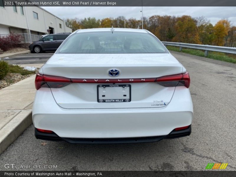 Wind Chill Pearl / Harvest Beige 2021 Toyota Avalon Hybrid XSE