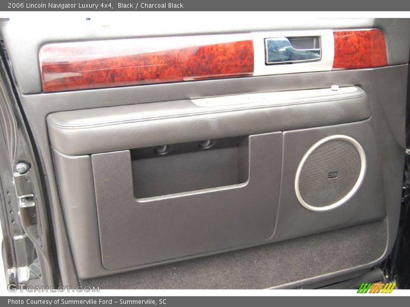 Black / Charcoal Black 2006 Lincoln Navigator Luxury 4x4