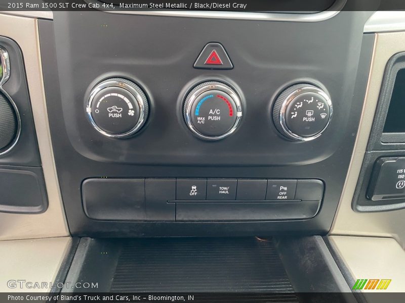 Controls of 2015 1500 SLT Crew Cab 4x4