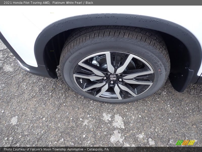 Platinum White Pearl / Black 2021 Honda Pilot Touring AWD