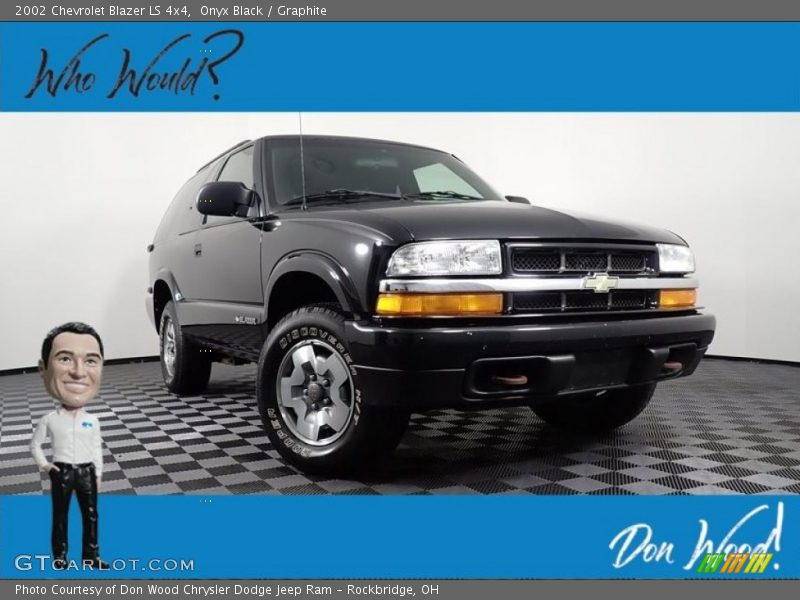 Onyx Black / Graphite 2002 Chevrolet Blazer LS 4x4