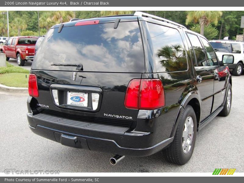 Black / Charcoal Black 2006 Lincoln Navigator Luxury 4x4