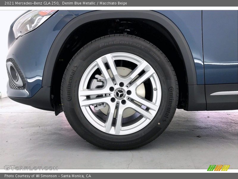 Denim Blue Metallic / Macchiato Beige 2021 Mercedes-Benz GLA 250