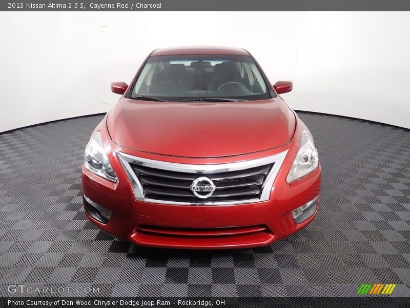 Cayenne Red / Charcoal 2013 Nissan Altima 2.5 S