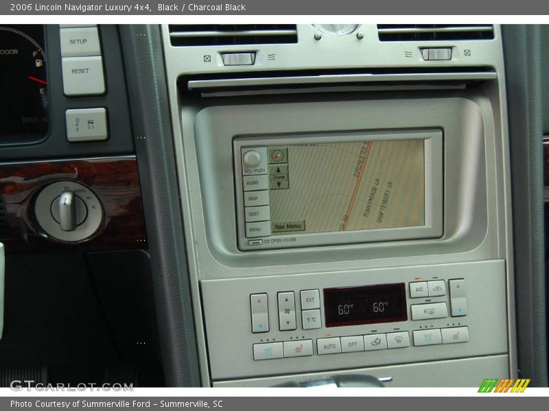Black / Charcoal Black 2006 Lincoln Navigator Luxury 4x4