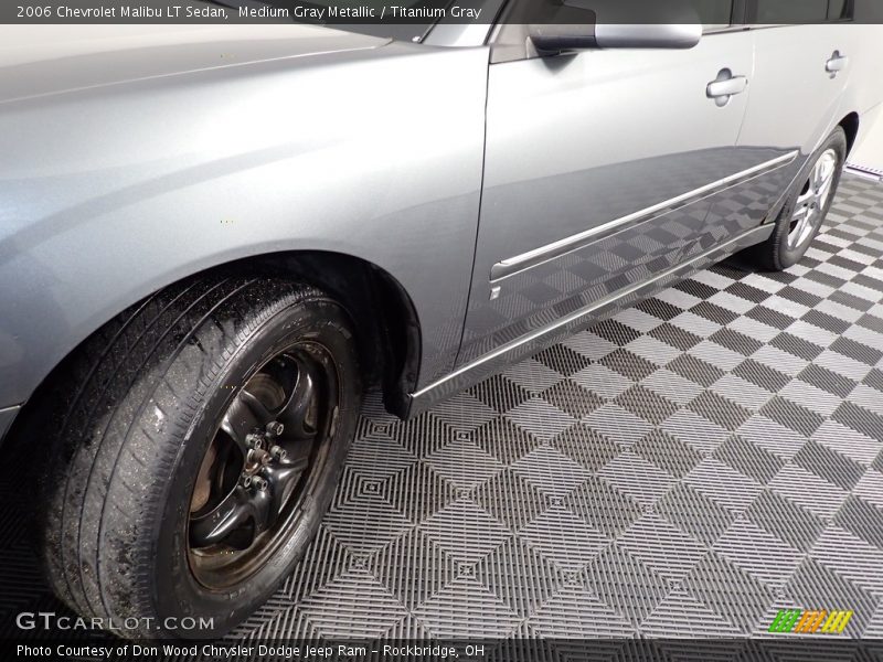 Medium Gray Metallic / Titanium Gray 2006 Chevrolet Malibu LT Sedan