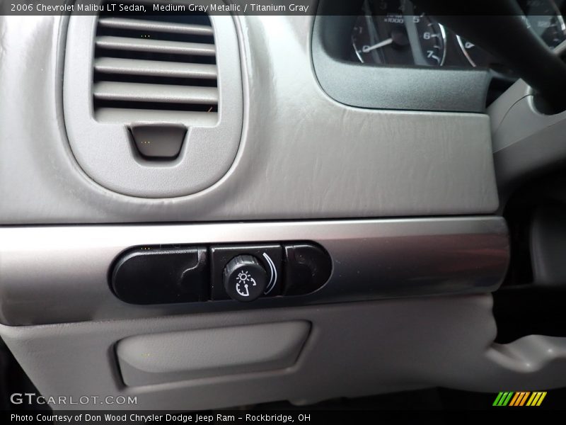 Medium Gray Metallic / Titanium Gray 2006 Chevrolet Malibu LT Sedan