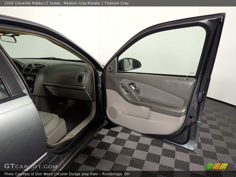 Medium Gray Metallic / Titanium Gray 2006 Chevrolet Malibu LT Sedan