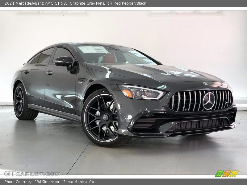 Front 3/4 View of 2021 AMG GT 53