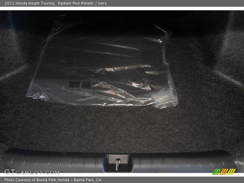Radiant Red Metallic / Ivory 2021 Honda Insight Touring