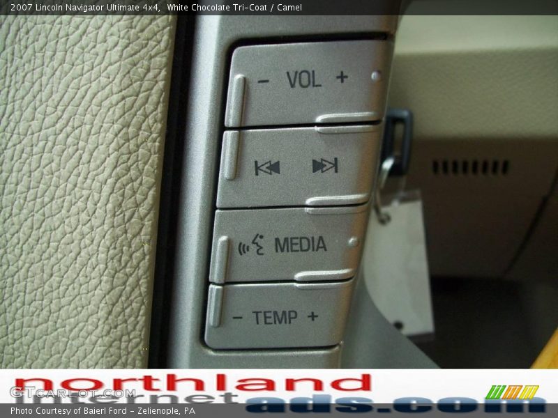 White Chocolate Tri-Coat / Camel 2007 Lincoln Navigator Ultimate 4x4