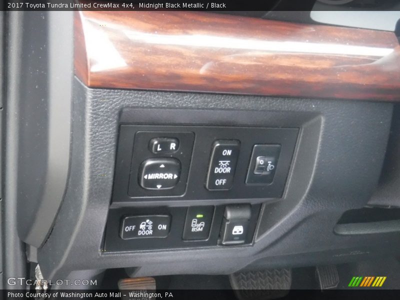 Midnight Black Metallic / Black 2017 Toyota Tundra Limited CrewMax 4x4
