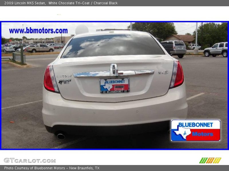 White Chocolate Tri-Coat / Charcoal Black 2009 Lincoln MKS Sedan