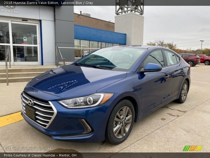 Front 3/4 View of 2018 Elantra Value Edition