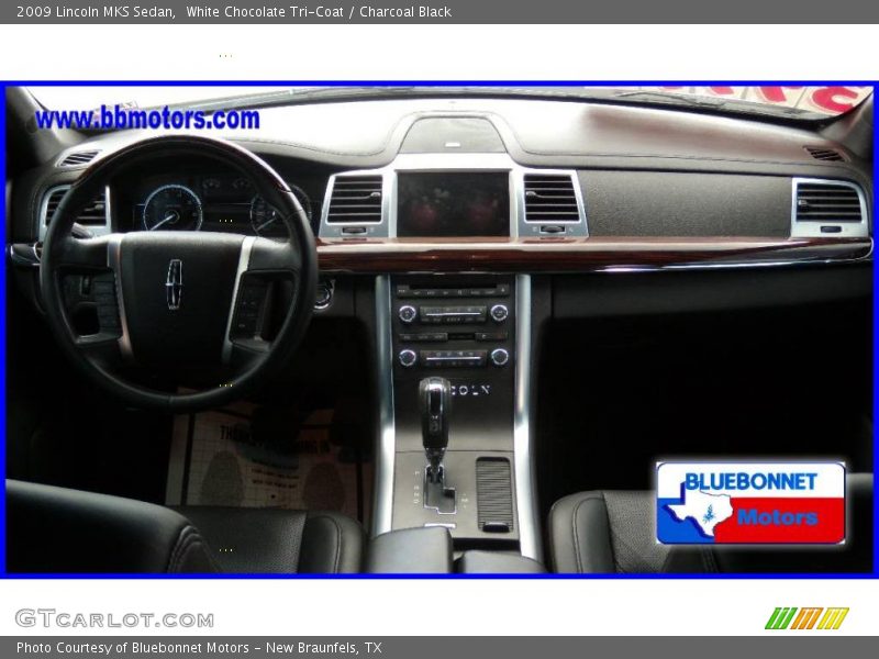 White Chocolate Tri-Coat / Charcoal Black 2009 Lincoln MKS Sedan