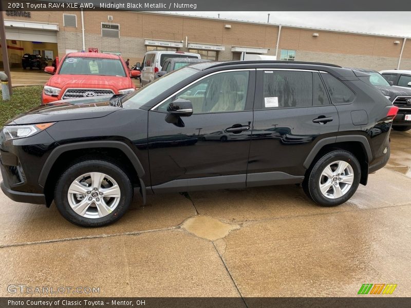 Midnight Black Metallic / Nutmeg 2021 Toyota RAV4 XLE AWD