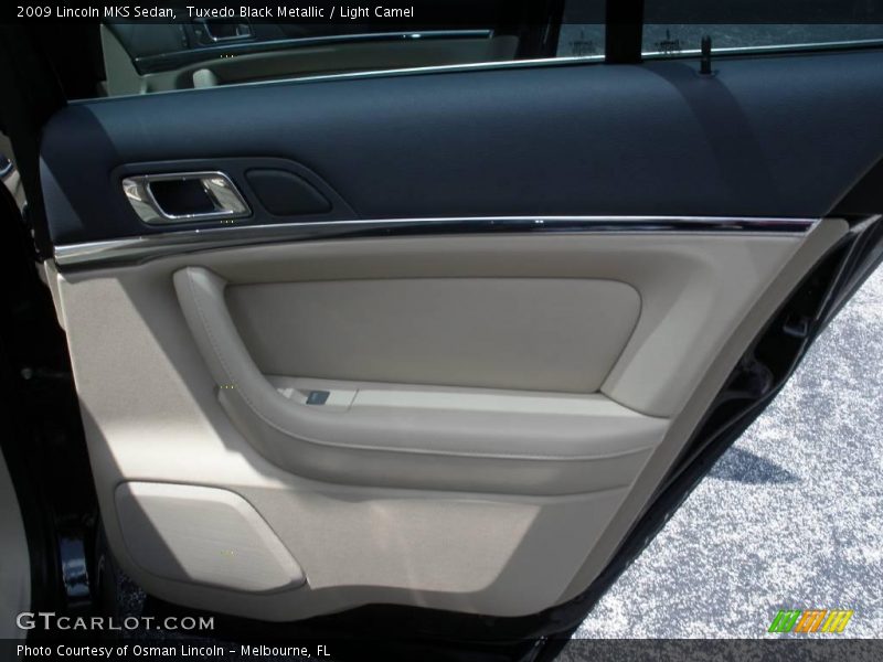 Tuxedo Black Metallic / Light Camel 2009 Lincoln MKS Sedan