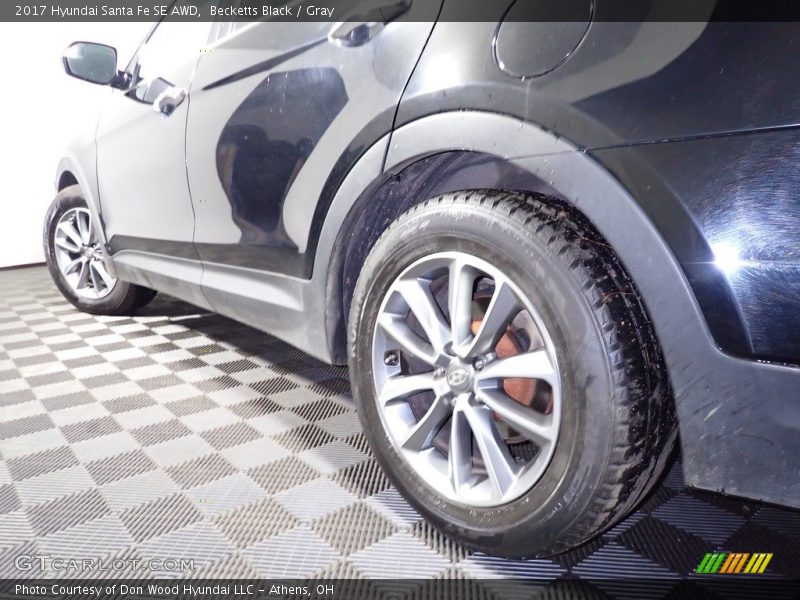 Becketts Black / Gray 2017 Hyundai Santa Fe SE AWD
