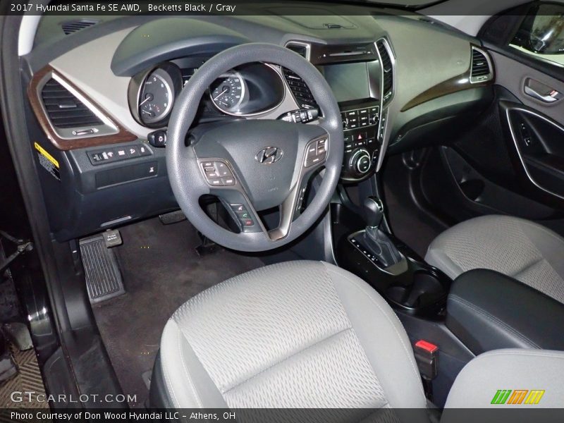 Becketts Black / Gray 2017 Hyundai Santa Fe SE AWD