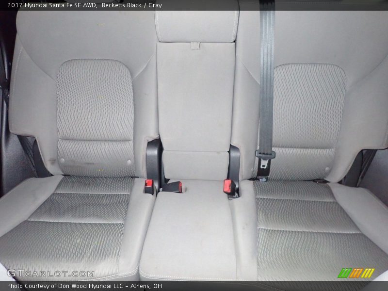 Becketts Black / Gray 2017 Hyundai Santa Fe SE AWD