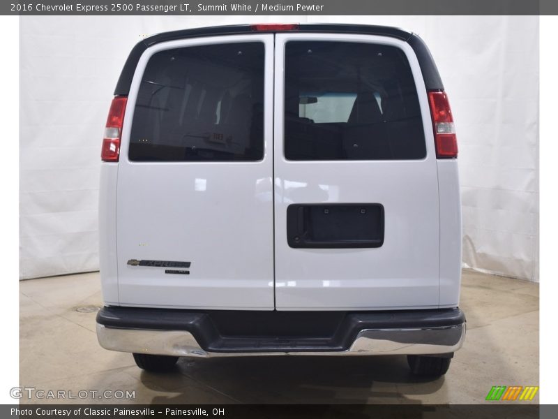 Summit White / Medium Pewter 2016 Chevrolet Express 2500 Passenger LT