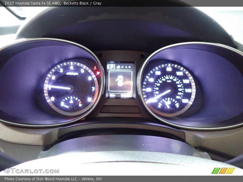 Becketts Black / Gray 2017 Hyundai Santa Fe SE AWD