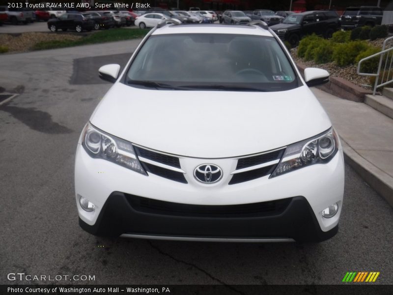 Super White / Black 2013 Toyota RAV4 XLE AWD