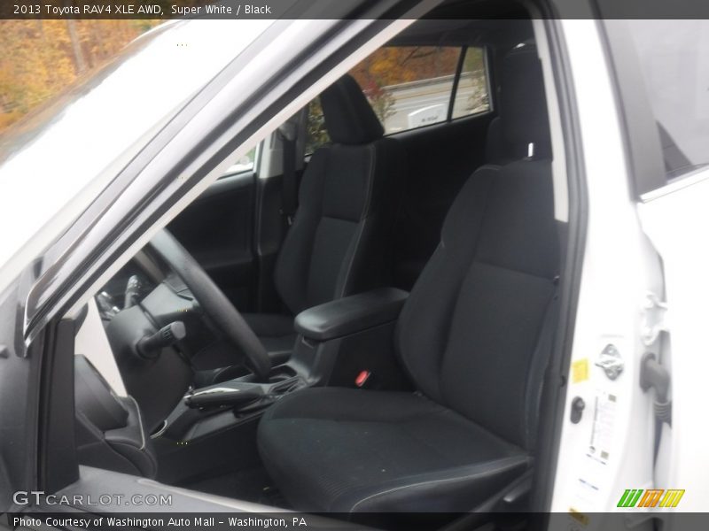 Super White / Black 2013 Toyota RAV4 XLE AWD