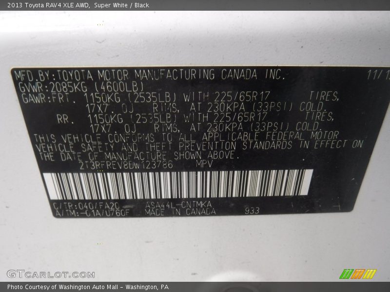 Super White / Black 2013 Toyota RAV4 XLE AWD