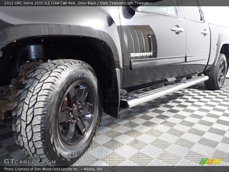 Onyx Black / Dark Titanium/Light Titanium 2012 GMC Sierra 1500 SLE Crew Cab 4x4