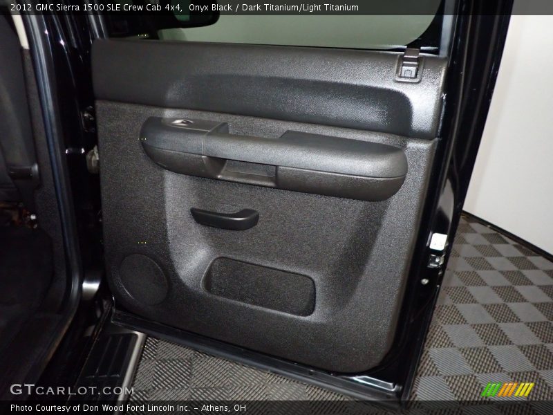 Onyx Black / Dark Titanium/Light Titanium 2012 GMC Sierra 1500 SLE Crew Cab 4x4