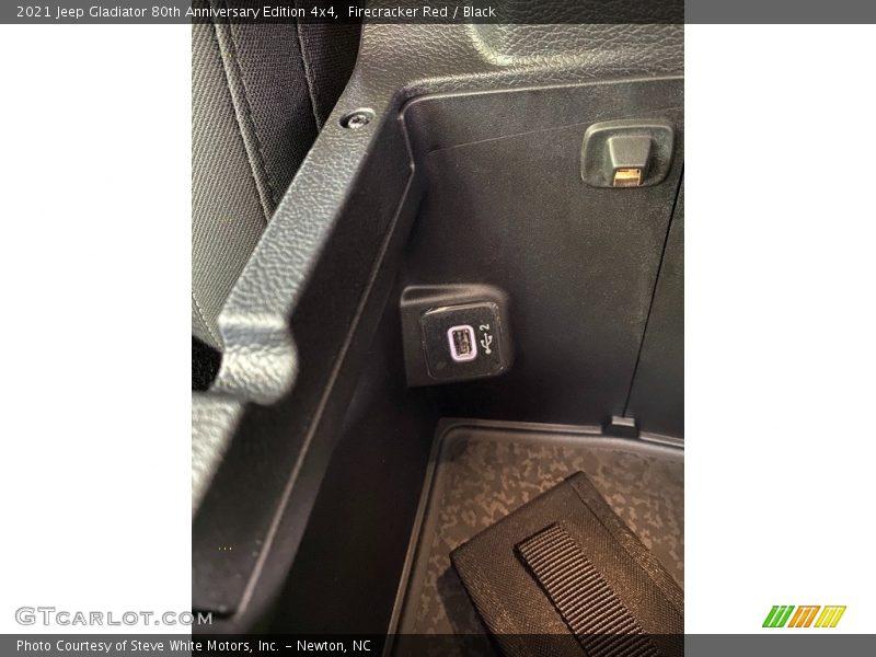 Firecracker Red / Black 2021 Jeep Gladiator 80th Anniversary Edition 4x4