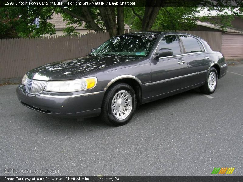 Midnight Grey Metallic / Deep Charcoal 1999 Lincoln Town Car Signature