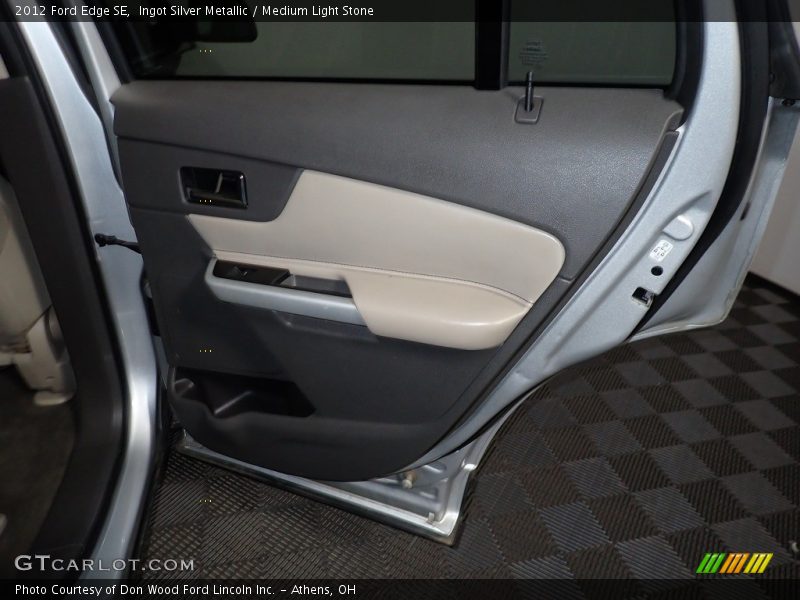 Ingot Silver Metallic / Medium Light Stone 2012 Ford Edge SE