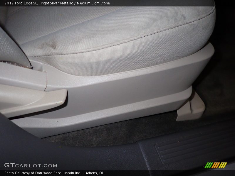 Ingot Silver Metallic / Medium Light Stone 2012 Ford Edge SE
