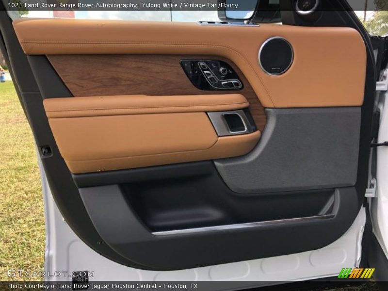 Door Panel of 2021 Range Rover Autobiography